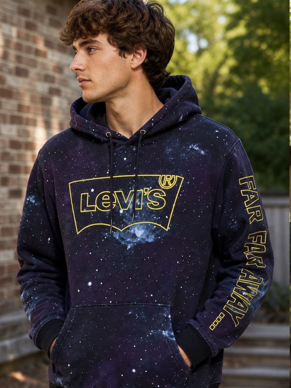 Levi’s x Star Wars Galaxy Print Pullover Hoodie Men’s Medium (Unisex)